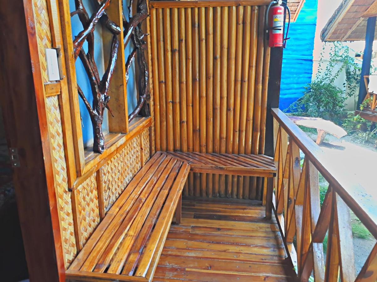 Appartement Castaway Native Huts à San Vicente  Extérieur photo